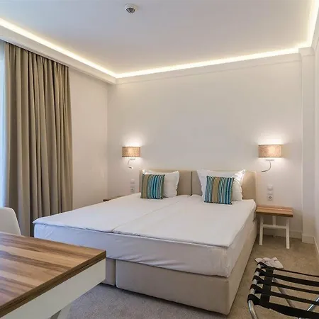 Hvd Nympha Hotel (Adults Only) 4* 골든샌드