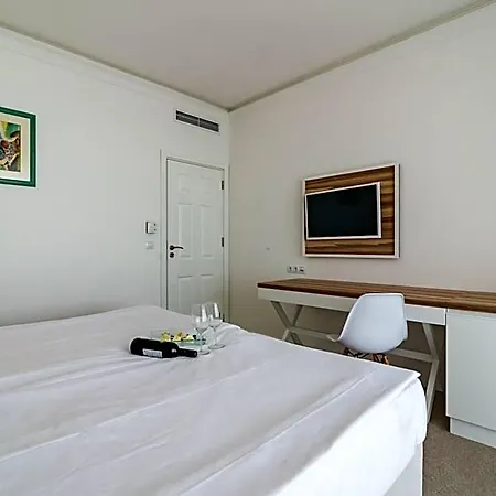 Hotel Hvd Nympha (adults Only) 4*